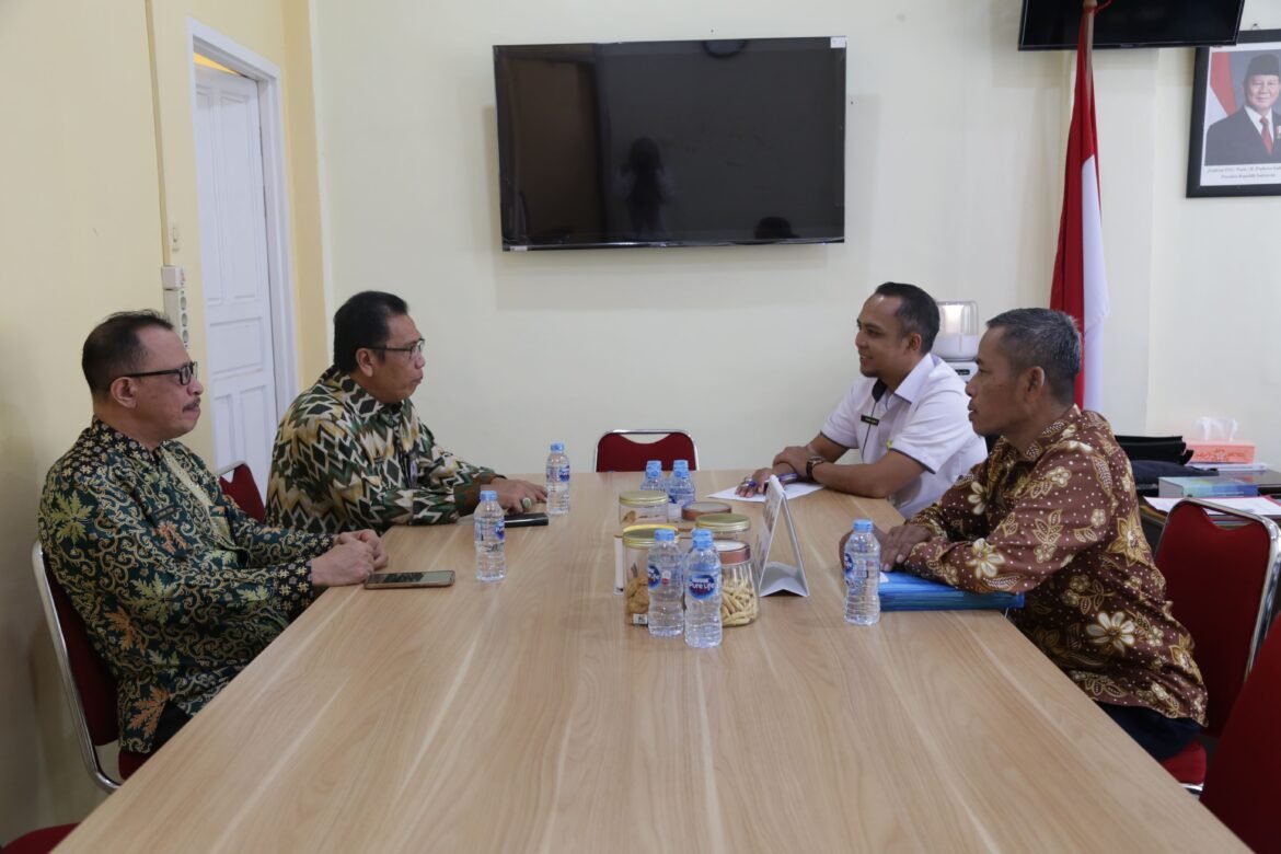 Kantah Bengkayang Perkuat Sinergi dengan Kemenag Bahas Tanah Wakaf dan Program Strategis