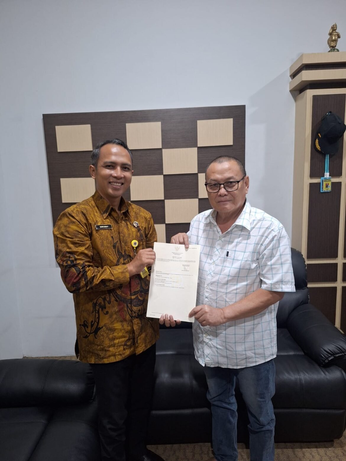 Kantah Bengkayang Serahkan Sertipikat Hak Pakai kepada Pemerintah Kabupaten Bengkayang
